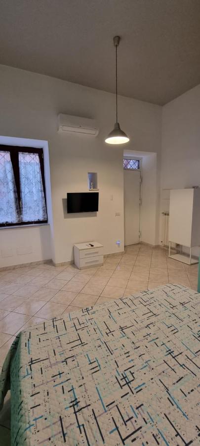 Grazioso Appartamento -Centro Storico Vic Strit 波佐利 外观 照片